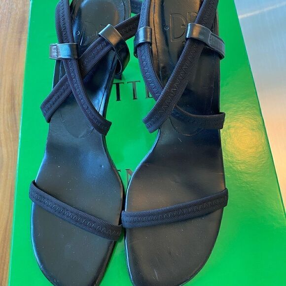 LIKE NEW David Pliner Strappy Black Heels - Picture 1 of 13